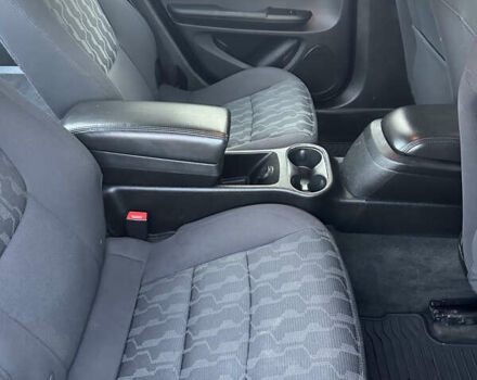 Червоний Шевроле Вольт, об'ємом двигуна 1.4 л та пробігом 204 тис. км за 10700 $, фото 10 на Automoto.ua