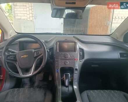 Красный Шевроле Вольт, объемом двигателя 1.4 л и пробегом 134 тыс. км за 11000 $, фото 5 на Automoto.ua