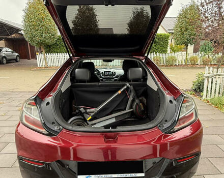 Красный Шевроле Вольт, объемом двигателя 1.49 л и пробегом 96 тыс. км за 13999 $, фото 6 на Automoto.ua