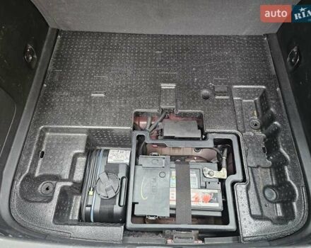 Шевроле Вольт 2016 в Киеве на Automoto.ua Красный Шевроле Вольт, объемом двигателя 1.5 л и пробегом 158 тыс. км за 12500 $, фото 15 на Automoto.ua