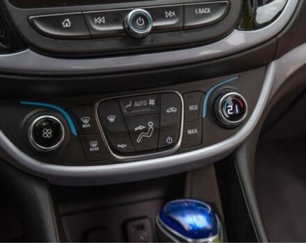 Красный Шевроле Вольт, объемом двигателя 1.5 л и пробегом 121 тыс. км за 9399 $, фото 11 на Automoto.ua