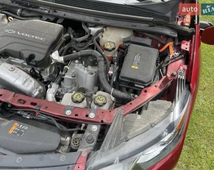 Шевроле Вольт 2018 в Золочев на Automoto.ua Красный Шевроле Вольт, объемом двигателя 1.5 л и пробегом 136 тыс. км за 16900 $, фото 5 на Automoto.ua