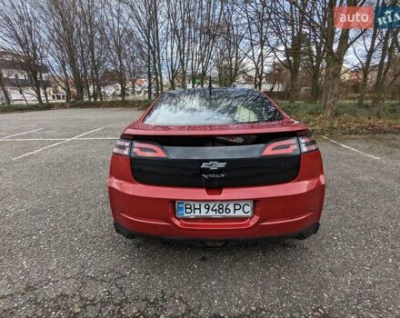 Красный Шевроле Вольт, объемом двигателя 1.4 л и пробегом 200 тыс. км за 11000 $, фото 4 на Automoto.ua