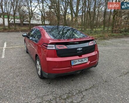 Красный Шевроле Вольт, объемом двигателя 1.4 л и пробегом 200 тыс. км за 11000 $, фото 2 на Automoto.ua