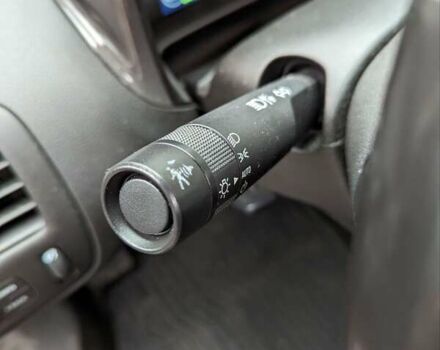 Красный Шевроле Вольт, объемом двигателя 1.4 л и пробегом 200 тыс. км за 11000 $, фото 13 на Automoto.ua