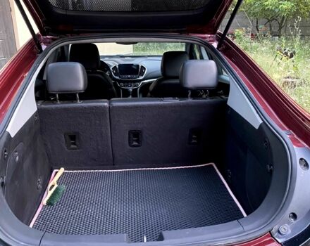 Красный Шевроле Вольт, объемом двигателя 1.5 л и пробегом 158 тыс. км за 13200 $, фото 4 на Automoto.ua