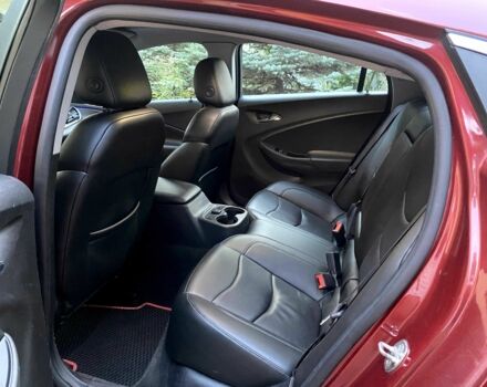 Красный Шевроле Вольт, объемом двигателя 1.5 л и пробегом 158 тыс. км за 13200 $, фото 5 на Automoto.ua