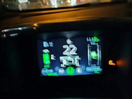 Красный Шевроле Вольт, объемом двигателя 1.4 л и пробегом 186 тыс. км за 14000 $, фото 1 на Automoto.ua