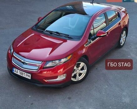 Красный Шевроле Вольт, объемом двигателя 1.4 л и пробегом 100 тыс. км за 11900 $, фото 1 на Automoto.ua