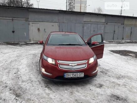 Шевроле Вольт 2013 у Києві на Automoto.ua Червоний Шевроле Вольт, об'ємом двигуна 1.4 л та пробігом 141 тис. км за 13500 $, фото 1 на Automoto.ua