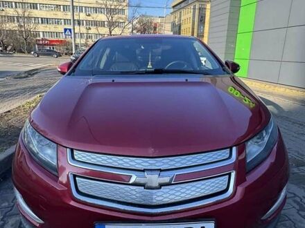 Шевроле Вольт 2013 у Києві на Automoto.ua Червоний Шевроле Вольт, об'ємом двигуна 1.4 л та пробігом 165 тис. км за 9500 $, фото 1 на Automoto.ua