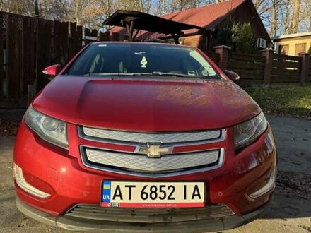 Шевроле Вольт 2013 в Тлумаче на Automoto.ua Красный Шевроле Вольт, объемом двигателя 1.4 л и пробегом 181 тыс. км за 11300 $, фото 1 на Automoto.ua
