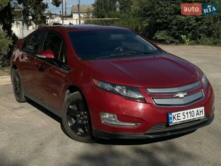 Шевроле Вольт 2014 в Днепре (Днепропетровске) на Automoto.ua Красный Шевроле Вольт, объемом двигателя 1.4 л и пробегом 149 тыс. км за 11500 $, фото 1 на Automoto.ua