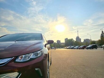 Шевроле Вольт 2016 в Харькове на Automoto.ua Красный Шевроле Вольт, объемом двигателя 1.49 л и пробегом 149 тыс. км за 17000 $, фото 1 на Automoto.ua