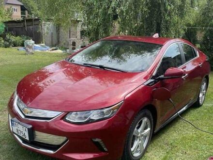 Шевроле Вольт 2018 в Золочев на Automoto.ua Красный Шевроле Вольт, объемом двигателя 1.5 л и пробегом 136 тыс. км за 16900 $, фото 1 на Automoto.ua