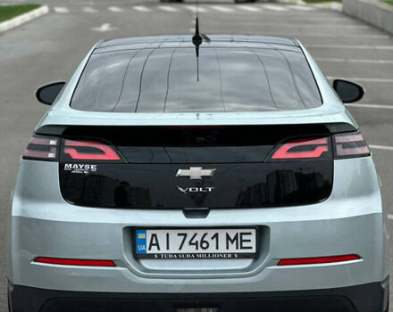 Серый Шевроле Вольт, объемом двигателя 1.4 л и пробегом 300 тыс. км за 7999 $, фото 4 на Automoto.ua