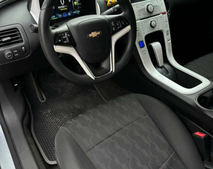 Серый Шевроле Вольт, объемом двигателя 1.4 л и пробегом 300 тыс. км за 7999 $, фото 10 на Automoto.ua