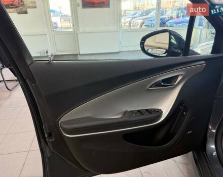 Серый Шевроле Вольт, объемом двигателя 1.4 л и пробегом 293 тыс. км за 10490 $, фото 18 на Automoto.ua