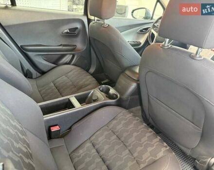 Серый Шевроле Вольт, объемом двигателя 1.4 л и пробегом 293 тыс. км за 10490 $, фото 29 на Automoto.ua
