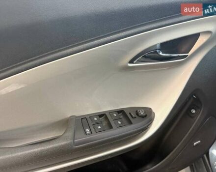 Серый Шевроле Вольт, объемом двигателя 1.4 л и пробегом 293 тыс. км за 10490 $, фото 19 на Automoto.ua