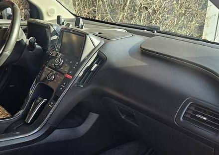 Серый Шевроле Вольт, объемом двигателя 1.4 л и пробегом 300 тыс. км за 8000 $, фото 2 на Automoto.ua