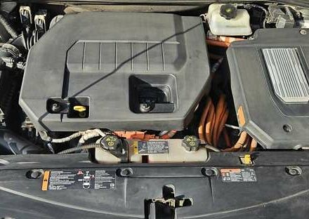 Серый Шевроле Вольт, объемом двигателя 1.4 л и пробегом 300 тыс. км за 8000 $, фото 9 на Automoto.ua