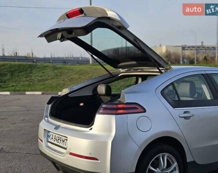 Серый Шевроле Вольт, объемом двигателя 1.4 л и пробегом 131 тыс. км за 12599 $, фото 12 на Automoto.ua