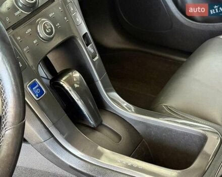 Серый Шевроле Вольт, объемом двигателя 1.4 л и пробегом 168 тыс. км за 11490 $, фото 11 на Automoto.ua