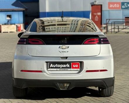 Серый Шевроле Вольт, объемом двигателя 1.4 л и пробегом 168 тыс. км за 11490 $, фото 4 на Automoto.ua