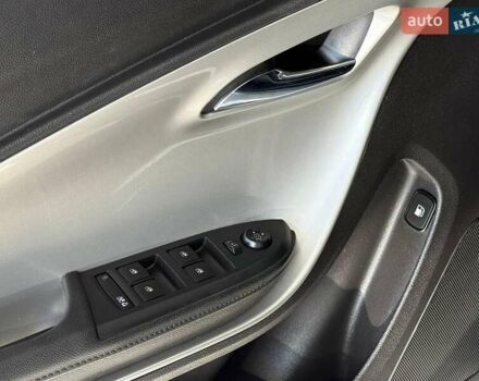 Серый Шевроле Вольт, объемом двигателя 1.4 л и пробегом 168 тыс. км за 11490 $, фото 9 на Automoto.ua