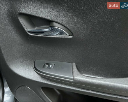 Серый Шевроле Вольт, объемом двигателя 1.4 л и пробегом 176 тыс. км за 12199 $, фото 27 на Automoto.ua