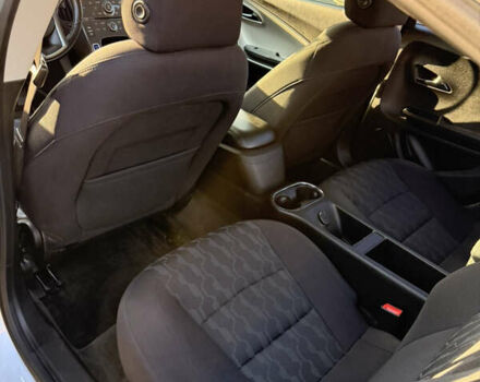 Сірий Шевроле Вольт, об'ємом двигуна 1.4 л та пробігом 200 тис. км за 11800 $, фото 20 на Automoto.ua