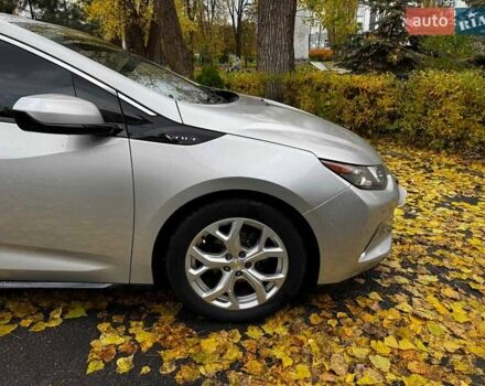 Сірий Шевроле Вольт, об'ємом двигуна 1.5 л та пробігом 185 тис. км за 12990 $, фото 4 на Automoto.ua