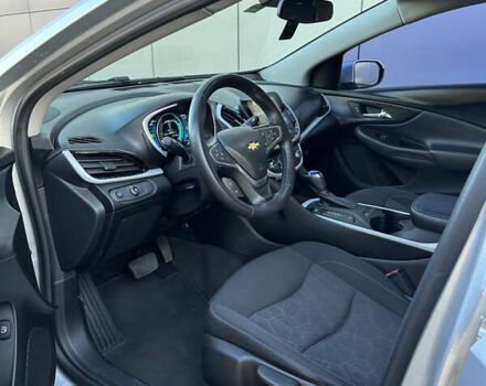 Серый Шевроле Вольт, объемом двигателя 1.5 л и пробегом 79 тыс. км за 16499 $, фото 5 на Automoto.ua