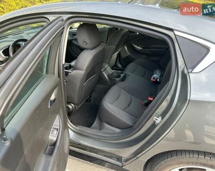 Серый Шевроле Вольт, объемом двигателя 1.49 л и пробегом 118 тыс. км за 17800 $, фото 8 на Automoto.ua