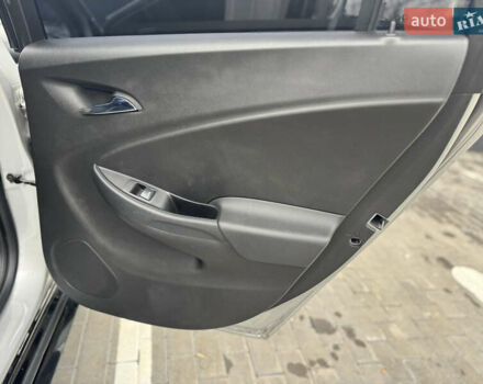 Серый Шевроле Вольт, объемом двигателя 1.49 л и пробегом 178 тыс. км за 14000 $, фото 37 на Automoto.ua