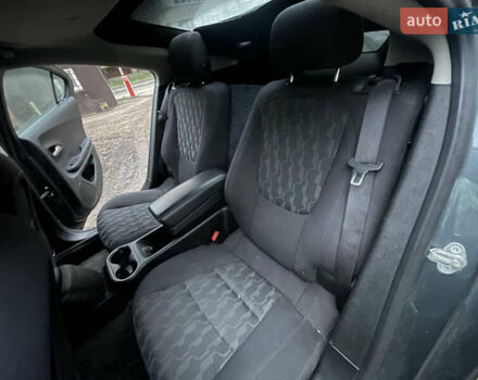 Серый Шевроле Вольт, объемом двигателя 1.4 л и пробегом 174 тыс. км за 10500 $, фото 25 на Automoto.ua