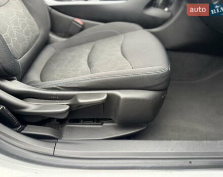 Серый Шевроле Вольт, объемом двигателя 1.49 л и пробегом 178 тыс. км за 14000 $, фото 24 на Automoto.ua