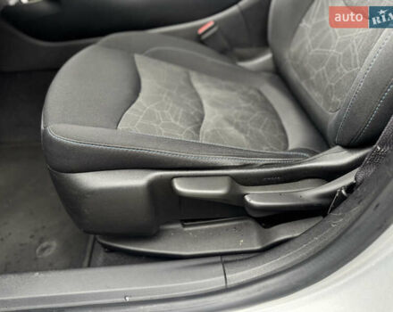 Серый Шевроле Вольт, объемом двигателя 1.49 л и пробегом 178 тыс. км за 14000 $, фото 23 на Automoto.ua