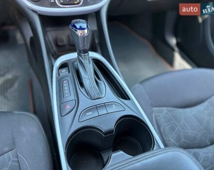 Сірий Шевроле Вольт, об'ємом двигуна 1.49 л та пробігом 98 тис. км за 15200 $, фото 22 на Automoto.ua