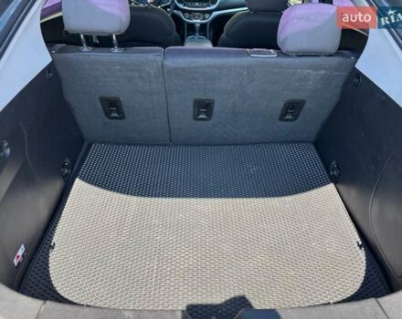 Сірий Шевроле Вольт, об'ємом двигуна 1.49 л та пробігом 98 тис. км за 15200 $, фото 29 на Automoto.ua