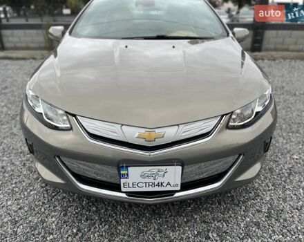 Серый Шевроле Вольт, объемом двигателя 1.5 л и пробегом 122 тыс. км за 17900 $, фото 2 на Automoto.ua