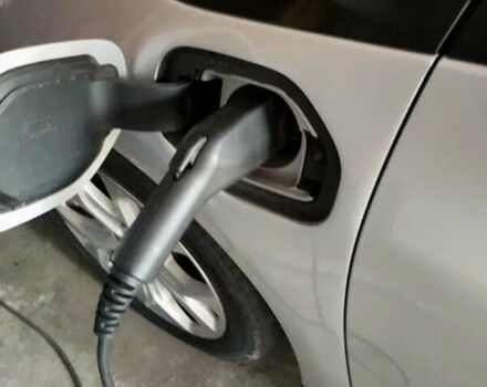 Серый Шевроле Вольт, объемом двигателя 1.5 л и пробегом 60 тыс. км за 18950 $, фото 12 на Automoto.ua