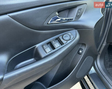 Сірий Шевроле Вольт, об'ємом двигуна 1.49 л та пробігом 71 тис. км за 16500 $, фото 19 на Automoto.ua