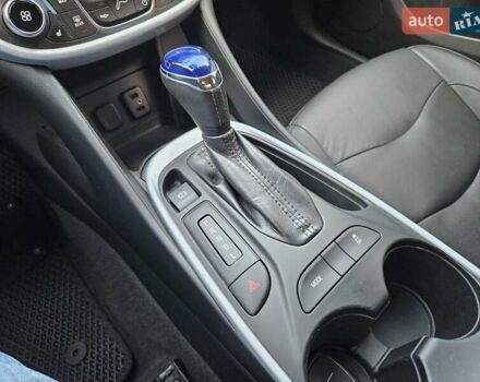 Шевроле Вольт 2017 в Одессе на Automoto.ua Серый Шевроле Вольт, объемом двигателя 1.49 л и пробегом 125 тыс. км за 14300 $, фото 44 на Automoto.ua
