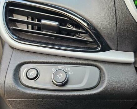 Шевроле Вольт 2017 в Одессе на Automoto.ua Серый Шевроле Вольт, объемом двигателя 1.49 л и пробегом 125 тыс. км за 14300 $, фото 41 на Automoto.ua