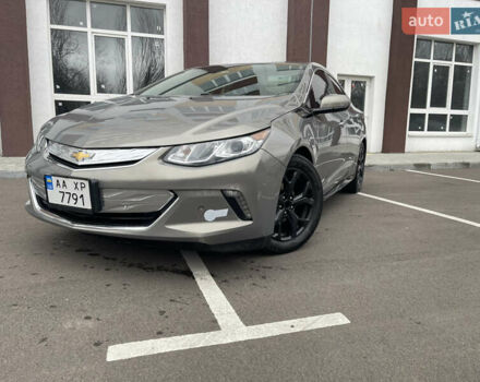 Серый Шевроле Вольт, объемом двигателя 1.5 л и пробегом 144 тыс. км за 16900 $, фото 2 на Automoto.ua