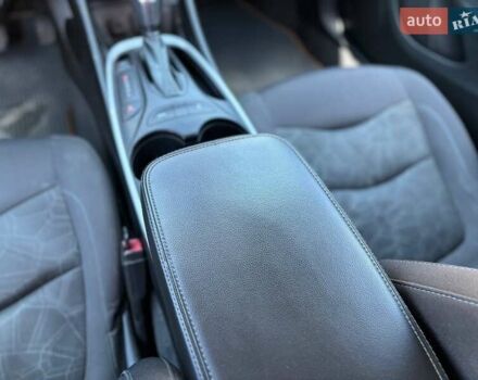 Сірий Шевроле Вольт, об'ємом двигуна 1.49 л та пробігом 98 тис. км за 15200 $, фото 25 на Automoto.ua