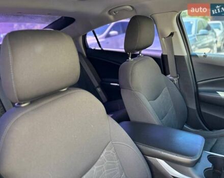 Сірий Шевроле Вольт, об'ємом двигуна 1.49 л та пробігом 98 тис. км за 15200 $, фото 34 на Automoto.ua