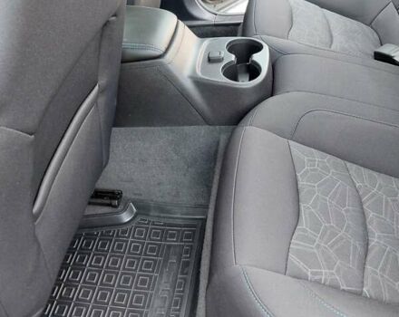 Серый Шевроле Вольт, объемом двигателя 1.49 л и пробегом 74 тыс. км за 18000 $, фото 28 на Automoto.ua